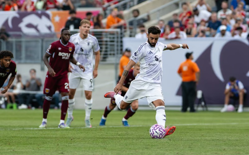 Hull City khó ngăn cản Man United chiến thắng